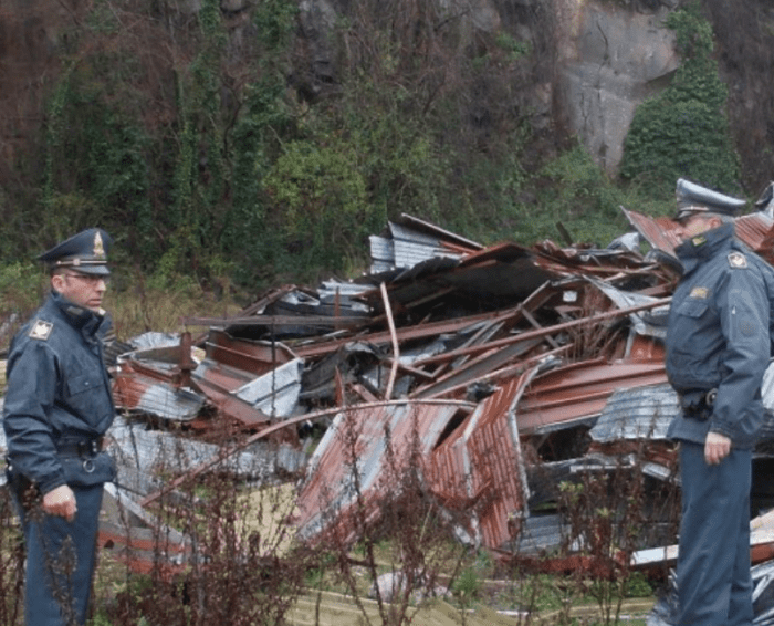 magliana via candoni rifiuti vigilanza