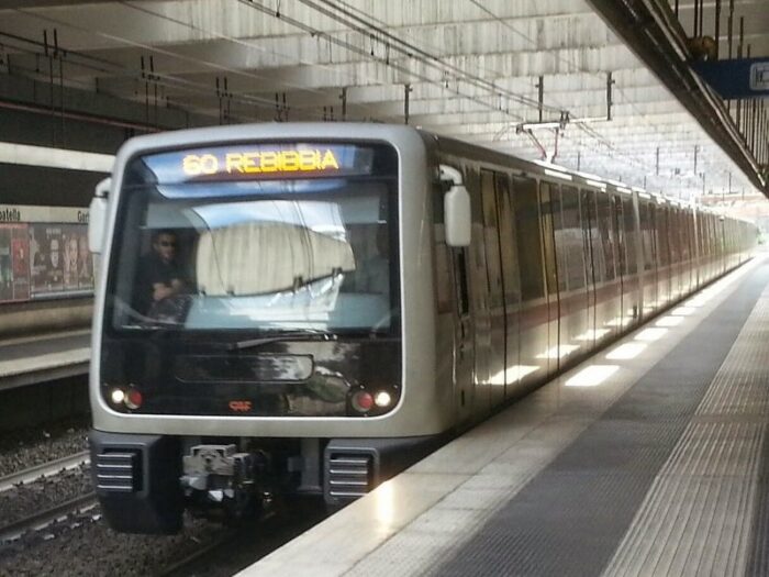 Roma, anche la metro B si rinnova: al via sostituzione 55 impianti