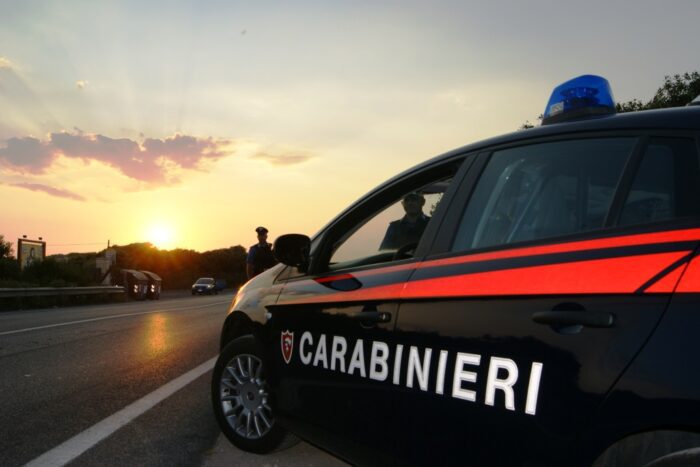 Cesano, pusher 53enne arrestato: era pronto per spacciare cocaina e marijuana