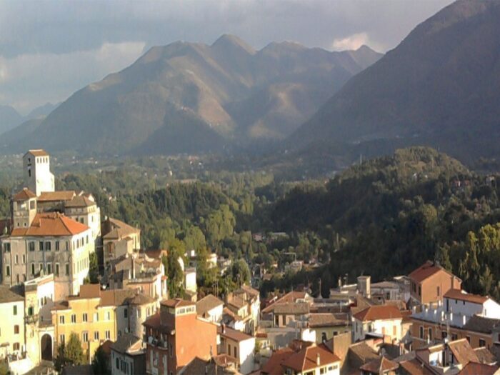 Beni storico-architettonici a rischio nel Lazio: quali sono e come segnalare quelli in pericolo