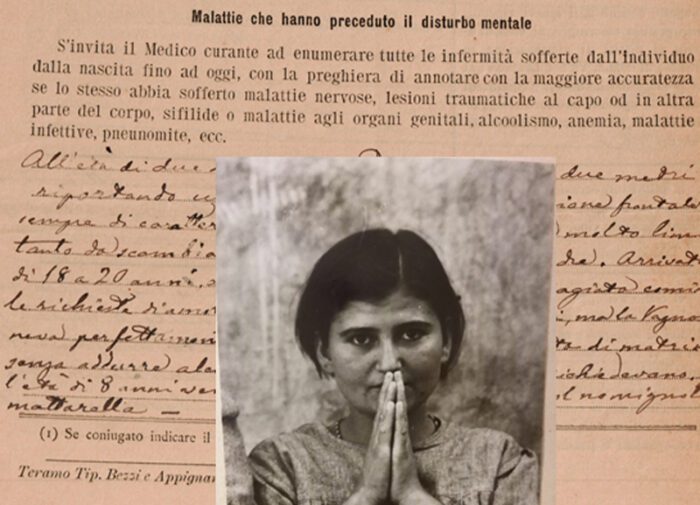 Verrà inaugurata il 14 settembre, alla Casa della Memoria e della Storia di Roma, la mostra foto-documentaria "I fiori del male. Donne in manicomio nel regime fascista", dedicata alle donne ricoverate in manicomio durante il periodo fascista. L'esposizione, curata da Annacarla Valeriano, ricercatrice all'Università di Teramo, e dallo storico Costantino Di Sante, rimarrà aperta al pubblico fino al 18 novembre.