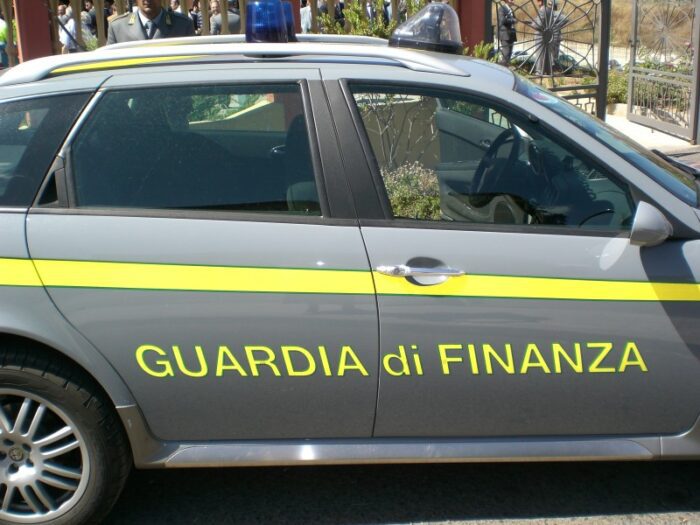 Roma, traffico di droga al Laurentino 38: 27 arrestati