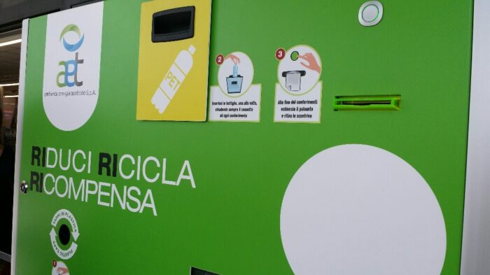 Ciampino, inaugurato il secondo eco-compattatore Greeny "Ricicla, riduci e ricompensa"