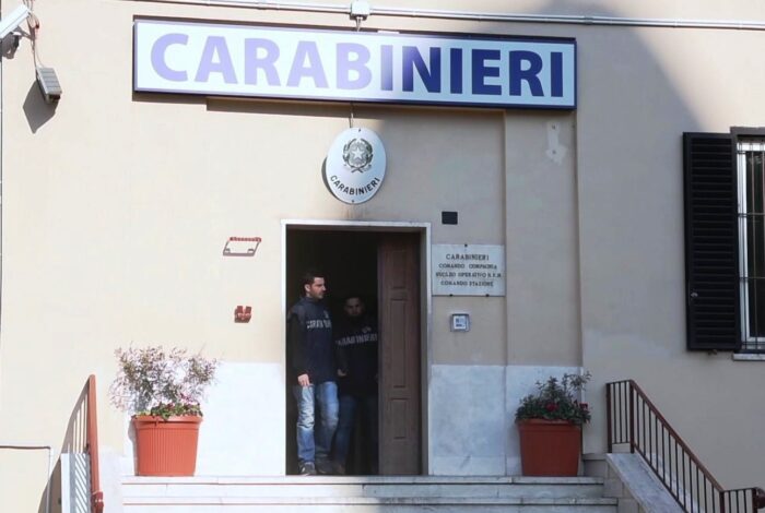 Monterotondo, scarcerata la 19enne che ha accoltellato il padre: eccesso di legittima difesa