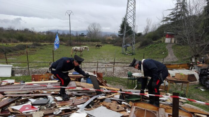 carabinieri di cassino scoprono discarica abusiva