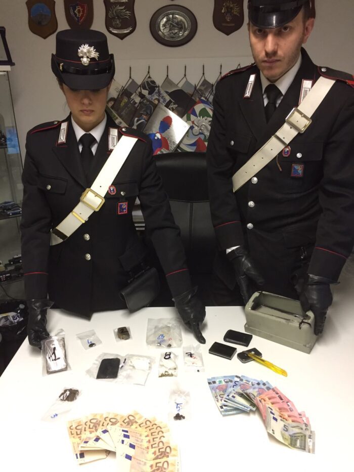 Blitz antidroga dei Carabinieri a Corviale e Magliana, tre arresti