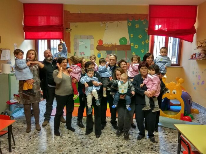 Veroli, iniziativa "Una Spremuta con i nonni" negli asili Il Giglio e Il pulcino (FOTO)