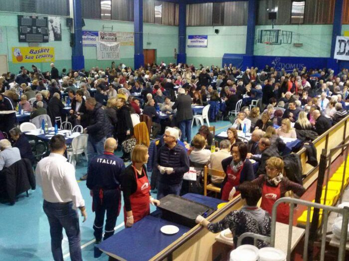 San Cesareo, grande successo alla Cena di Solidarietà