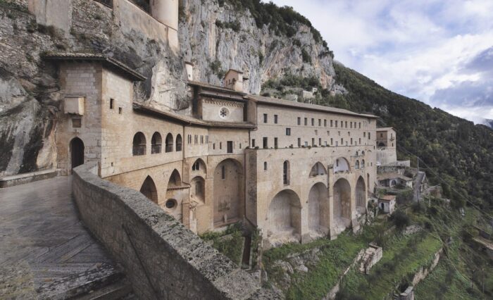 Subiaco, frana ai piedi del monastero di Santa Scolastica, c'erano stati già dei campanelli d'allarme