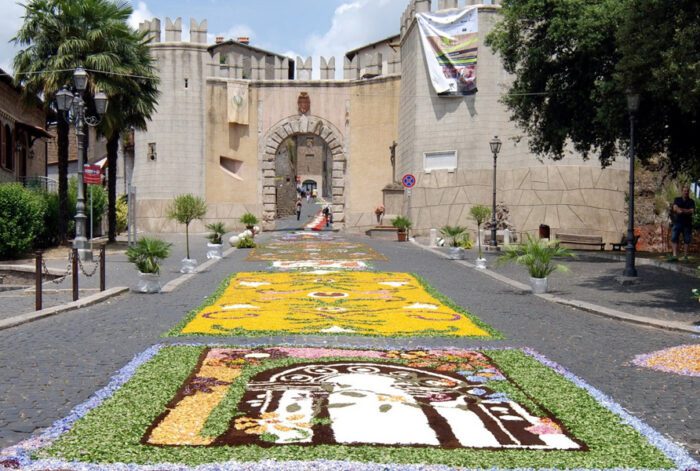 Genazzano, Infiorata e processione del Sacro Cuore 2017 al via il 2 luglio