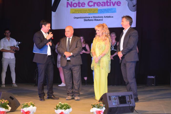 Lariano. Grande successo per la prima edizione del Festival Note Creative Città di Lariano presso l'Anfiteatro Comunale