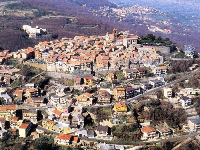 Prima unione civile a Rocca Priora: tanti auguri a Valerio e Rogerio!