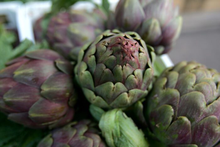 Tutti i benefici dei carciofi: fanno bene al fegato e al cuore