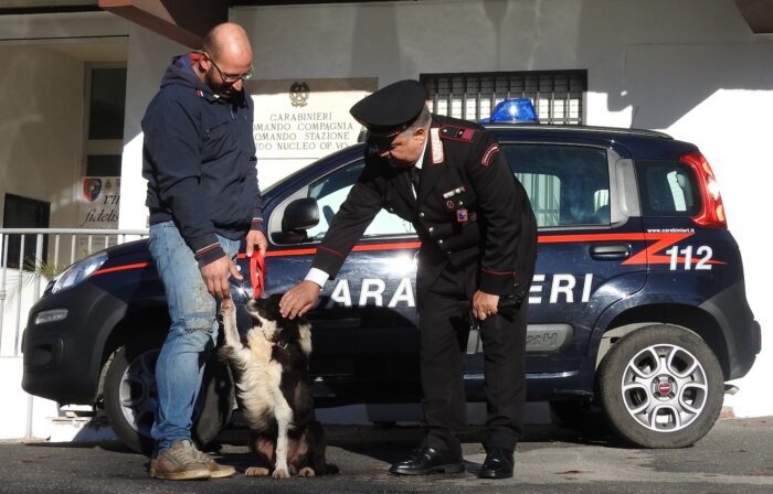 Prima Porta, due persone arrestate per spaccio: a tradirli sono stati i loro movimenti sospetti. Droga rinvenuta grazie al cane