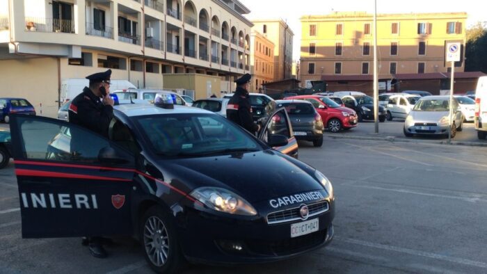 Roma, ricercato da luglio per furto in abitazione: arrestato dai carabinieri in una sala bingo