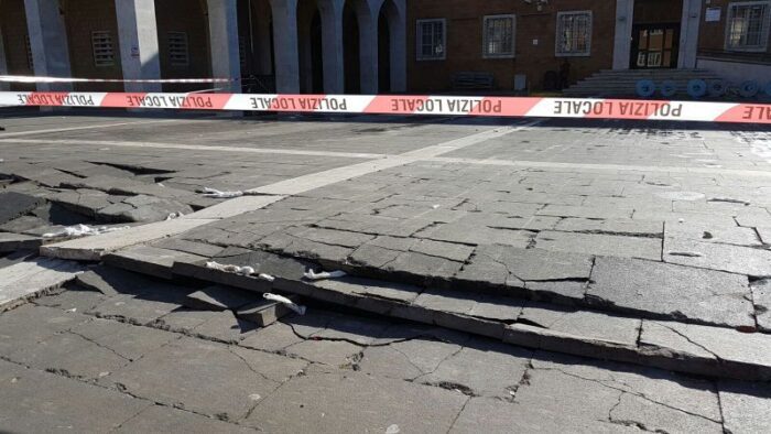 pomezia piazza indipendenza