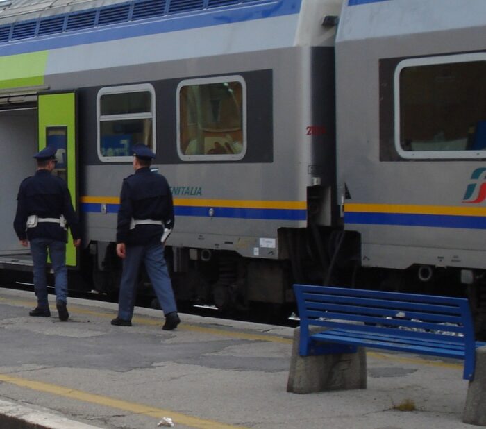 Roma, controlli della Polizia di Stato presso le varie Stazioni Ferroviarie: un arrestato e 2 denunciati