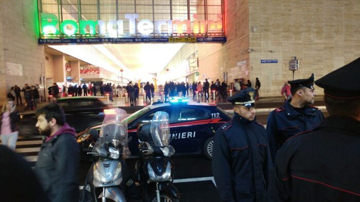 Termini, ladri scippano passanti in via Turati e via Giolitti: arrestati stamattina