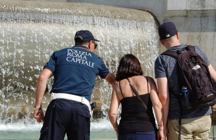 fontana gianicolo piedi multa