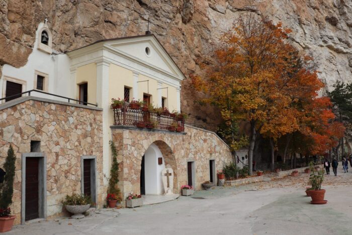 Vallepietra, a luglio i lavori per la messa in sicurezza del Santuario