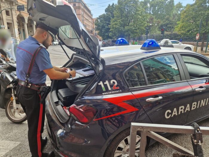 Esquilino colpito alla testa con bottiglia di vetro ferito 21enne