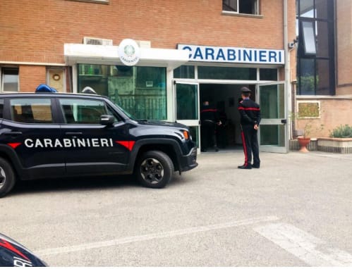 Ferentino Molestano ragazza