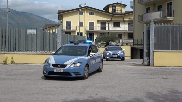 Cassino, aggredisce e maltratta la madre: nei guai una donna