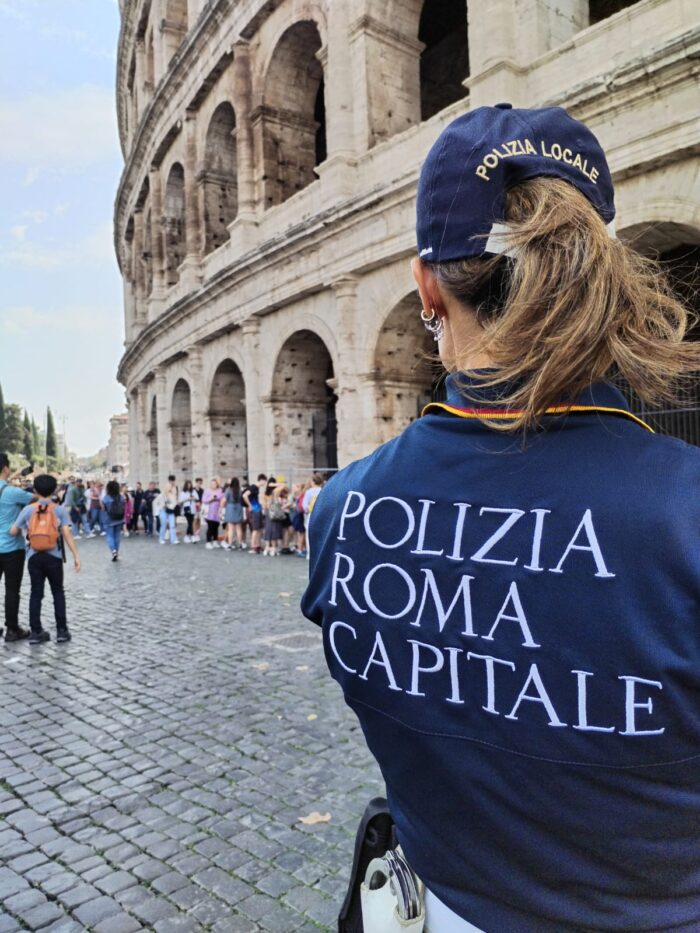 castel romano donna si salva da aguzzino con polizia locale