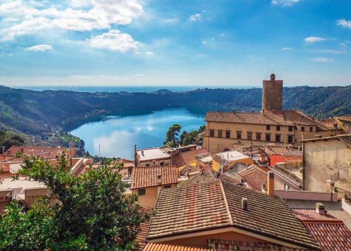 Nemi al centro della XXV Edizione della Mezza Maratona dei Castelli Romani