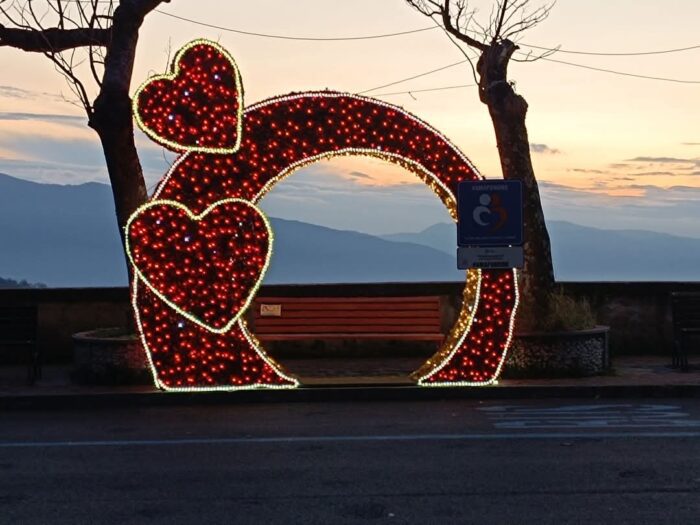 Fumone, il paese dell’amore: al via il concorso per San Valentino