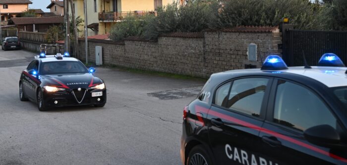 Campagnano, non accetta la fine della relazione e sequestra l'ex 18enne all'uscita di scuola